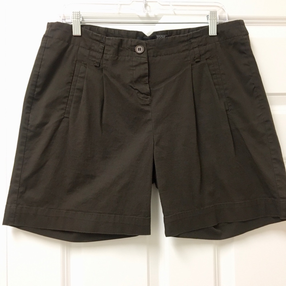 Limited Cassidy fit shorts, dark brown, size 14